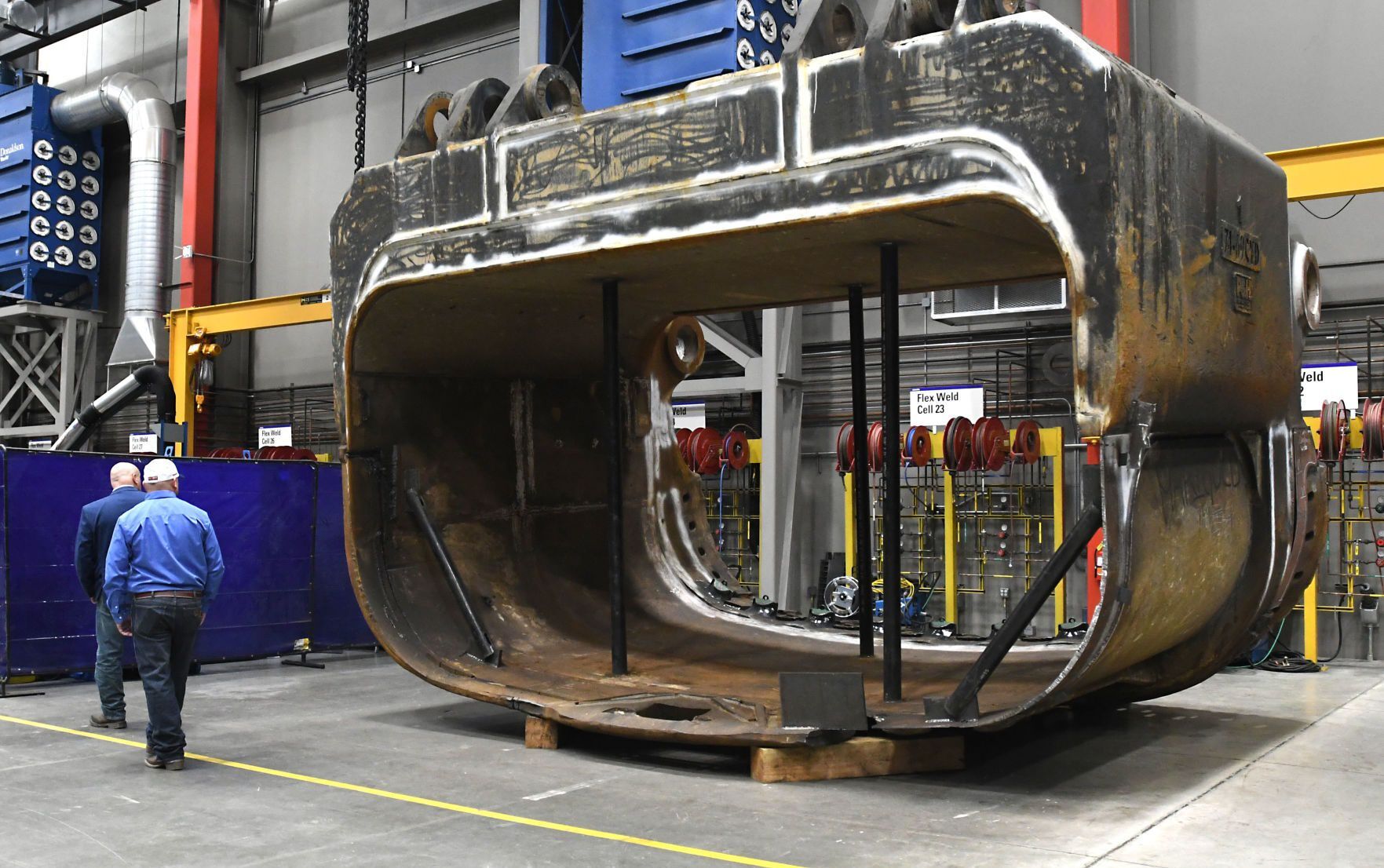 Komatsu opens